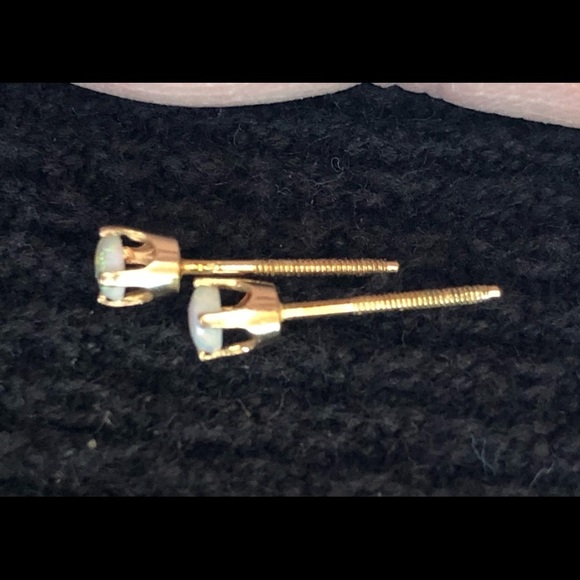 14KT GOLD & GENUINE ROUND OPAL YOUTH GIRLS  EARRINGS - Picture 3 of 15